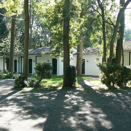 Château De La Motte Fenelon Kamerrijk Buitenkant foto