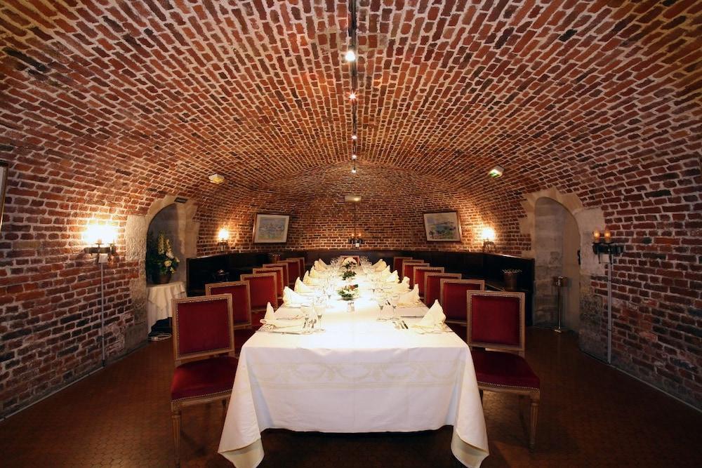 Château De La Motte Fenelon Kamerrijk Buitenkant foto
